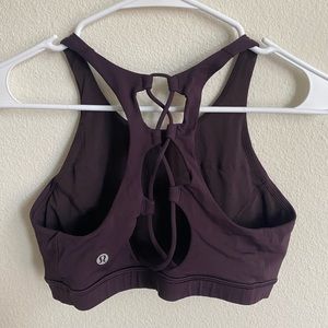 Lululemon high neck sports bra size 6